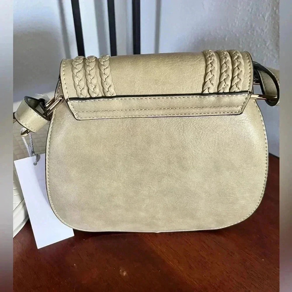 Crossbody/shoulder bag, flap over closure, inside pocket, adjustable strap NWT - Picture 2 of 5